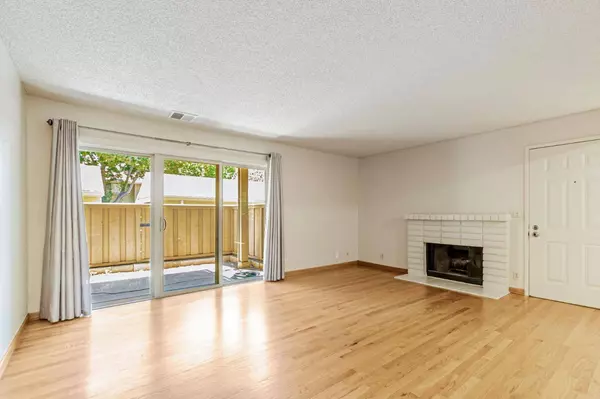 5703 Makati CIR D, San Jose, CA 95123