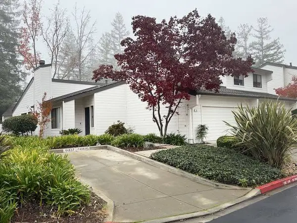 100 Strathmore Pl, Los Gatos, CA 95032-1759