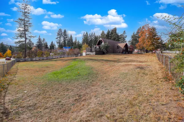 1315 Jim Smith Lake Rd, East Kootenay, BC V1C