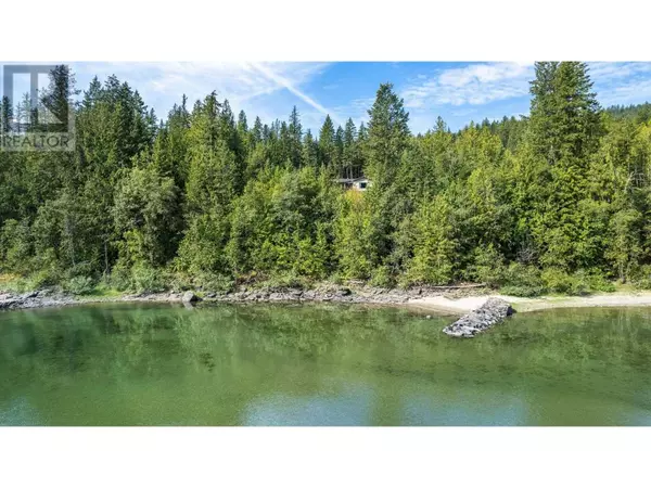 15730 PETERS Road, Crawford Bay, BC V0B1E0