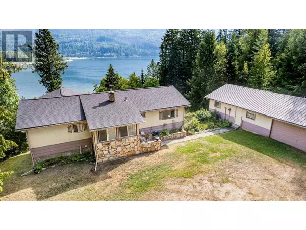 15730 PETERS Road, Crawford Bay, BC V0B1E0