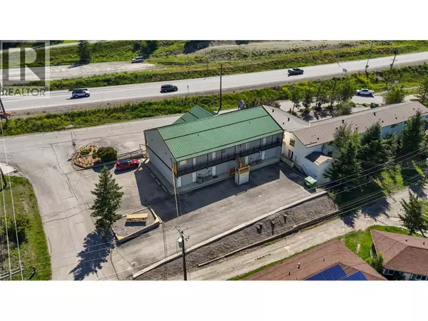 7585 MAIN  WEST Street, Radium Hot Springs, BC V0A1M0