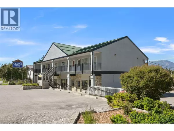 7585 MAIN  WEST Street, Radium Hot Springs, BC V0A1M0