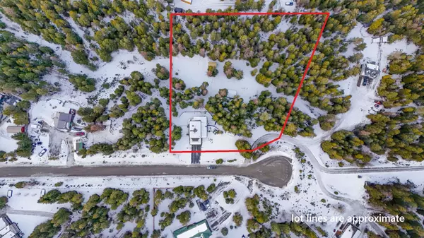 2009 Harris Rd, East Kootenay, BC V1C 6V3