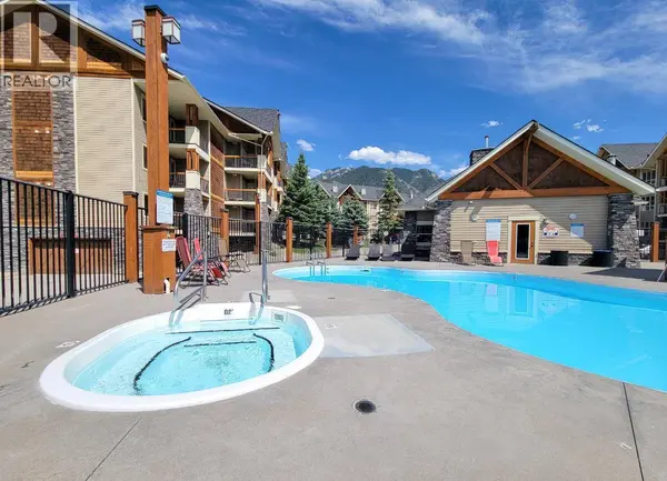 7495 COLUMBIA AVE #2112, Radium Hot Springs, BC V0A1M0
