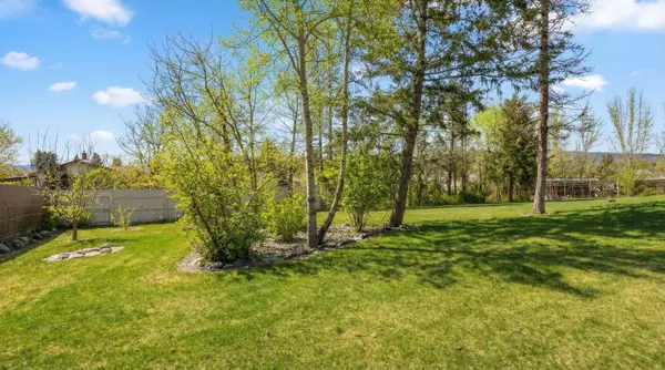 1715 15th Ave S, Cranbrook, BC V1C 4N5