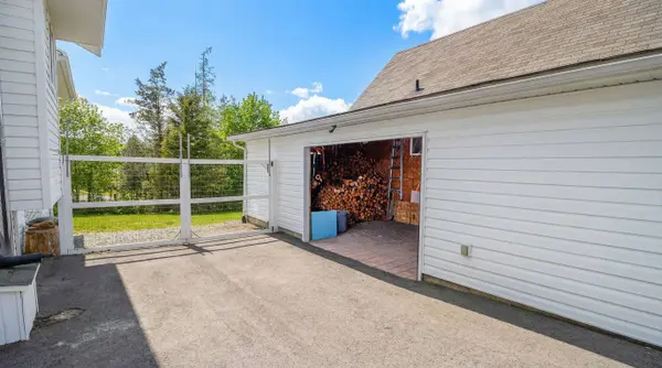 1715 15th Ave S, Cranbrook, BC V1C 4N5