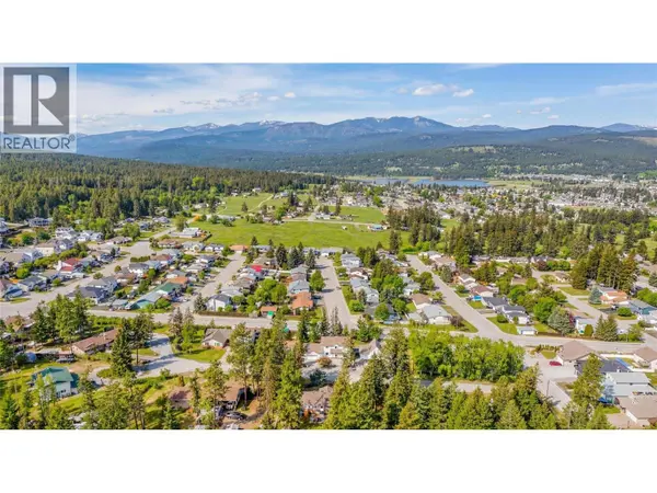 1715 15TH Avenue S, Cranbrook, BC V1C4N5