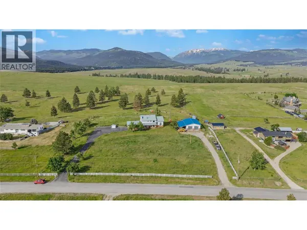 9617 CLEARVIEW Road, Cranbrook, BC V1C7E2
