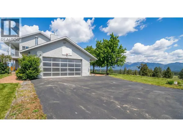 9617 CLEARVIEW Road, Cranbrook, BC V1C7E2