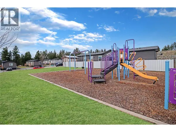 1008 STEEPLEVIEW Drive NW, Cranbrook, BC V1C5L3