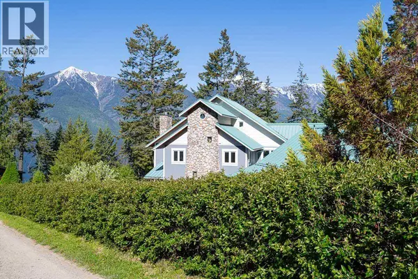 12035 3A Highway, Boswell, BC V0B1A3