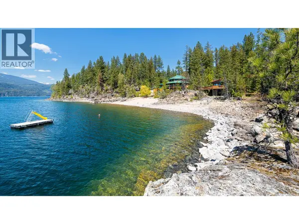17246 PILOT BAY Road, Crawford Bay, BC V0B1X0