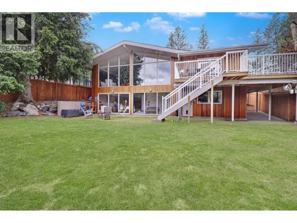 712 17 Avenue, Cranbrook, BC V1C3B7