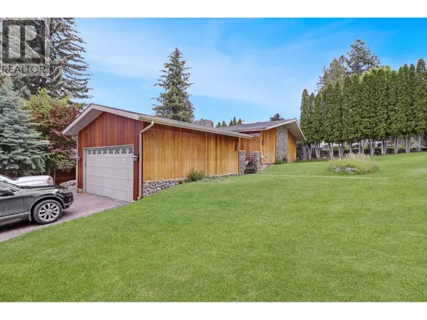 712 17 Avenue, Cranbrook, BC V1C3B7