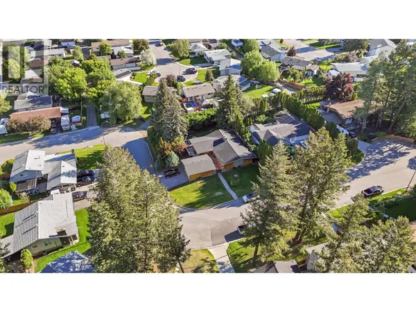 712 17 Avenue, Cranbrook, BC V1C3B7