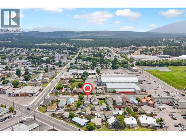 225 14 Avenue N, Cranbrook, BC V1C3W3