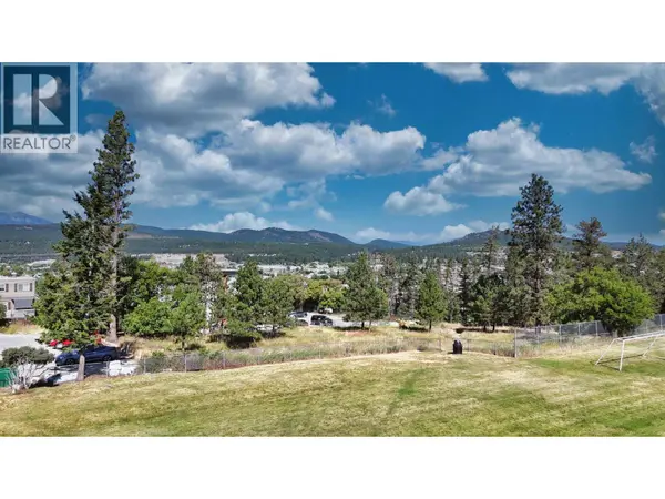 114 17A Avenue S, Cranbrook, BC V1C3A5