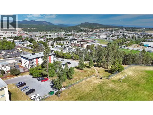 114 17A Avenue S, Cranbrook, BC V1C3A5