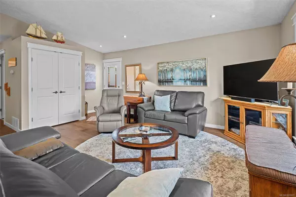 7586 Tetayut Rd #54, Central Saanich, BC V8M 0B4