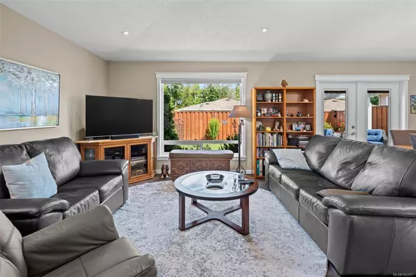 7586 Tetayut Rd #54, Central Saanich, BC V8M 0B4