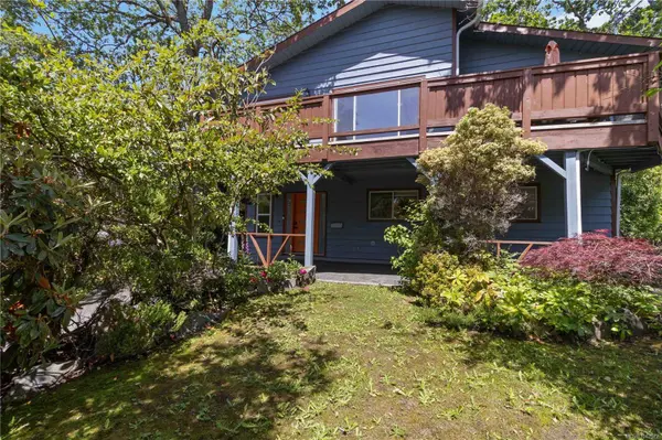 1252 Stancil LN, View Royal, BC V8Z 1R5