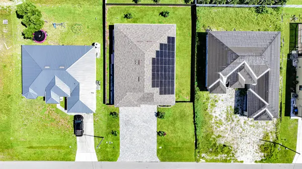 3327 NW 1st St, Cape Coral, FL 33993-8520