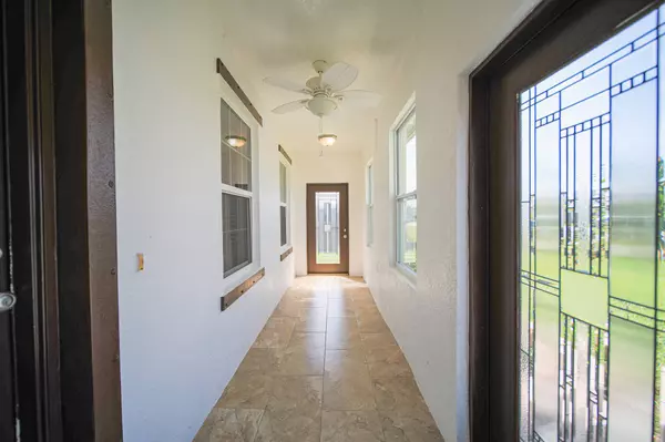 3327 NW 1st St, Cape Coral, FL 33993-8520