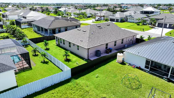 3327 NW 1st St, Cape Coral, FL 33993-8520