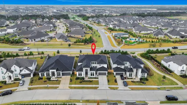 11015 Sandy Pinewoods TRL, Cypress, TX 77433