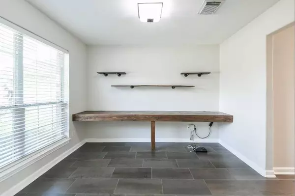 112 Glade Bridge CT, Dickinson, TX 77539