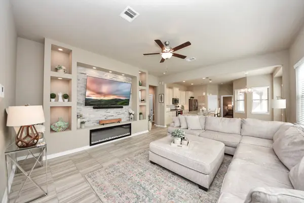 6110 Dovetail Cliff CT, Katy, TX 77493