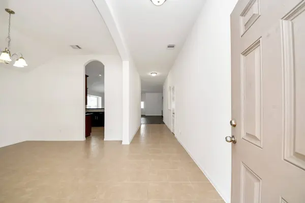 6615 Capridge DR, Houston, TX 77048