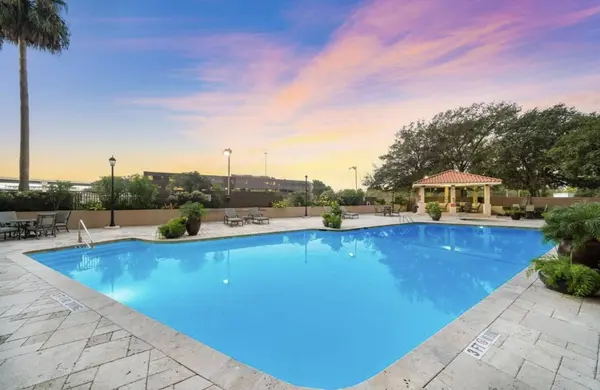 3525 Sage RD #1018, Houston, TX 77056