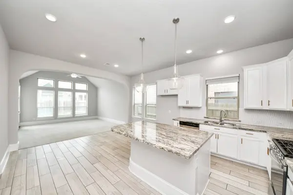 6006 Dovetail Cliff CT, Katy, TX 77493