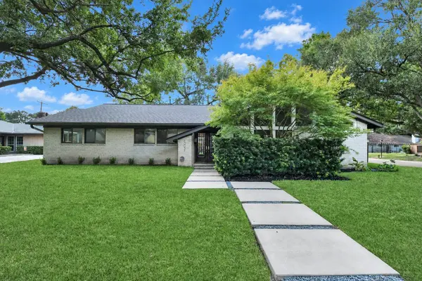 10051 Wickersham LN, Houston, TX 77042