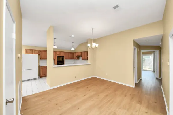 1523 Ainsdale DR, Houston, TX 77077