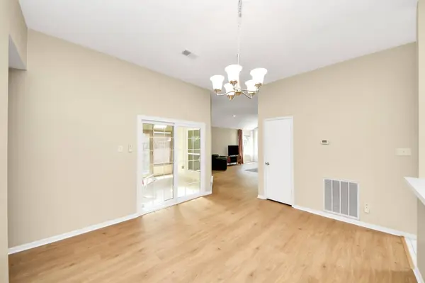 1523 Ainsdale DR, Houston, TX 77077
