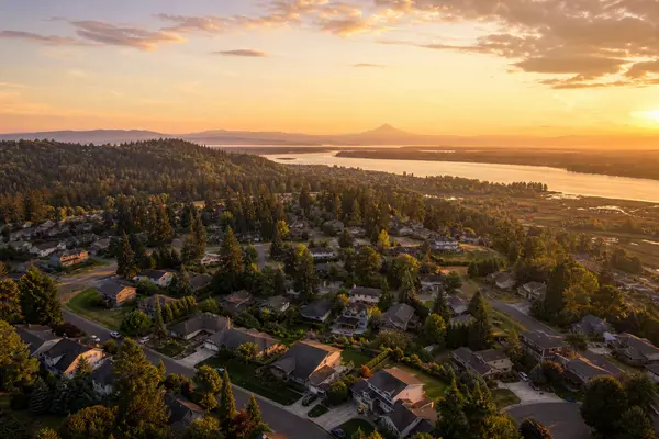 Why 'Van Angeles'? Clark County's Explosive Growth