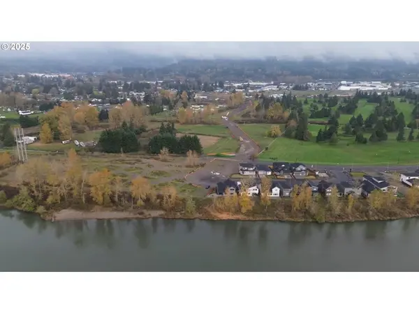 S River RD, Kelso, WA 98626
