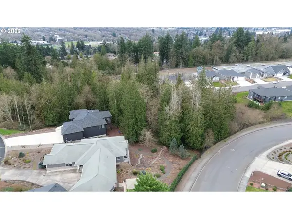4 FOREST HILL EST, Longview, WA 98632