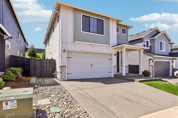 262 W Maple St,  washougal,