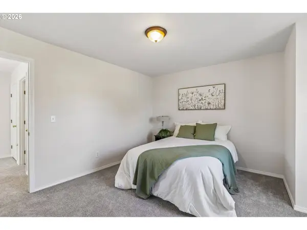 5906 NE 35TH CIR, Vancouver, WA 98661