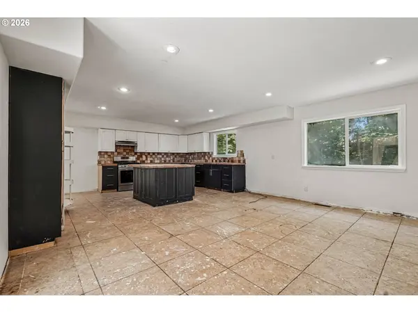 12221 NE CASSADY CT, Vancouver, WA 98685