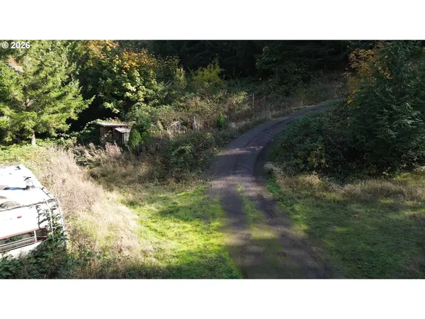 747 SAUER RD, Kalama, WA 98625