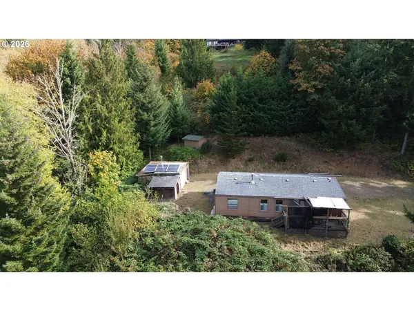 747 SAUER RD, Kalama, WA 98625