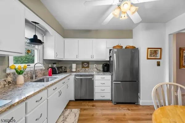 41 1St St, Franklin Twp., NJ 08873