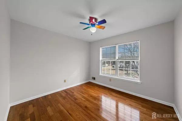 34 Cornelius WAY, Franklin, NJ 08873