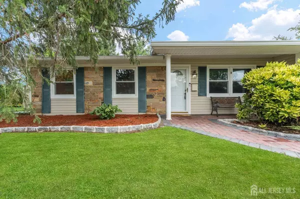 41 Grand BLVD, Monroe, NJ 08831