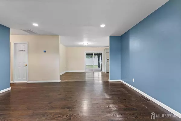 41 Grand BLVD, Monroe, NJ 08831